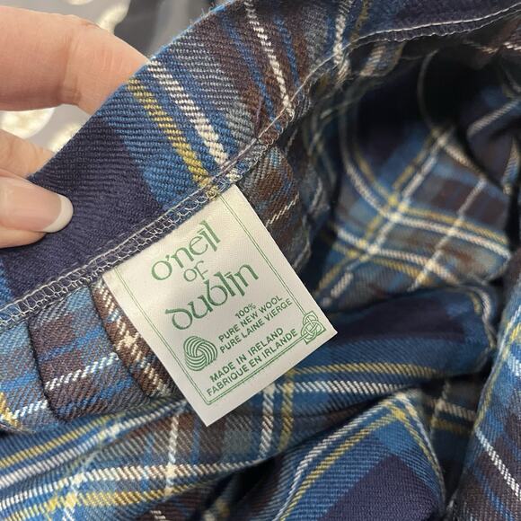 O'Neil of Dublin Wrap Skirt Women's Size 10 Blue Brown Plaid Wool Pleated Fringe - Picture 11 of 11